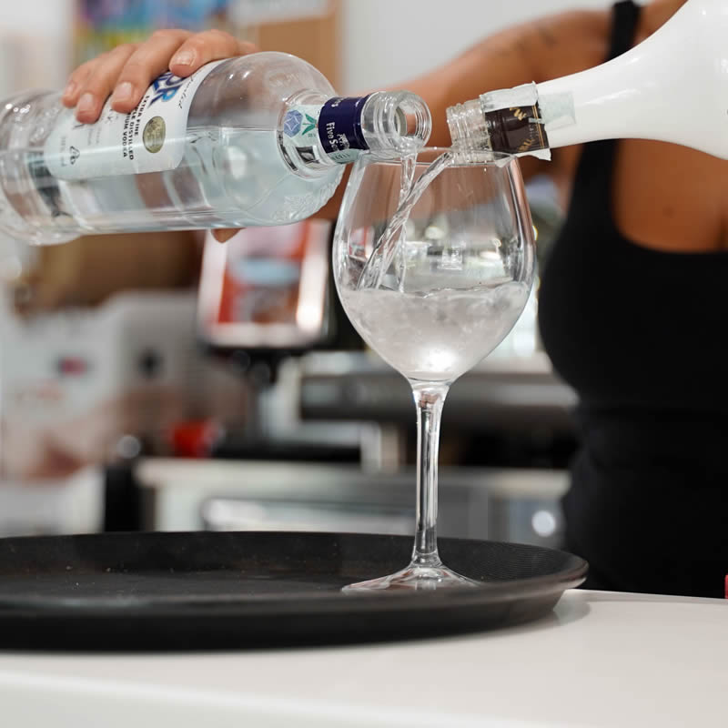 camping-village-flumendosa-pula-sardegna-il-bar